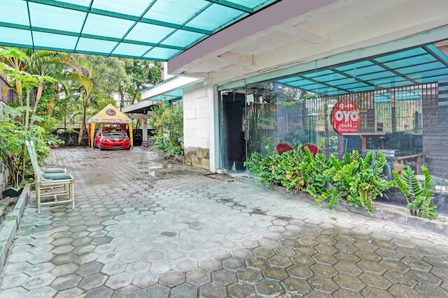 OYO ライフ 90791 ロイヤル マルゴレジョ