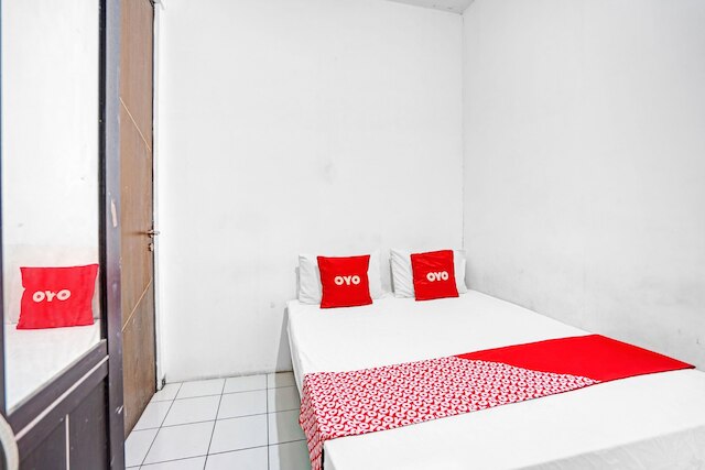 OYO ライフ 90791 ロイヤル マルゴレジョ