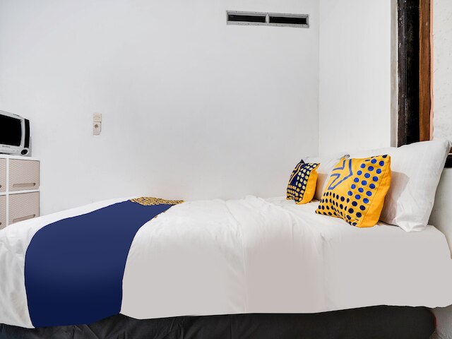 SPOT ON 91775 ポンドク 14 シャリア