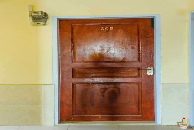 OYO  91659 シティ  レジデンス