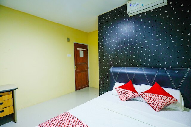 OYO  91659 シティ  レジデンス