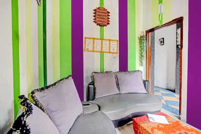 OYO  90665 ジュウィンガン シャリア  2