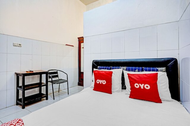 OYO  90665 ジュウィンガン シャリア  2