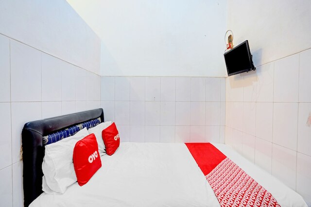 OYO  90665 ジュウィンガン シャリア  2