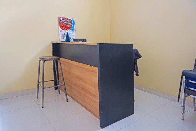 ホテル O ホームステイ アニタ シャリア マカッサル