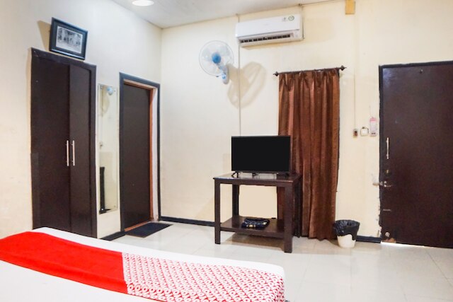 OYO 91878 チェリー レッド ホテル