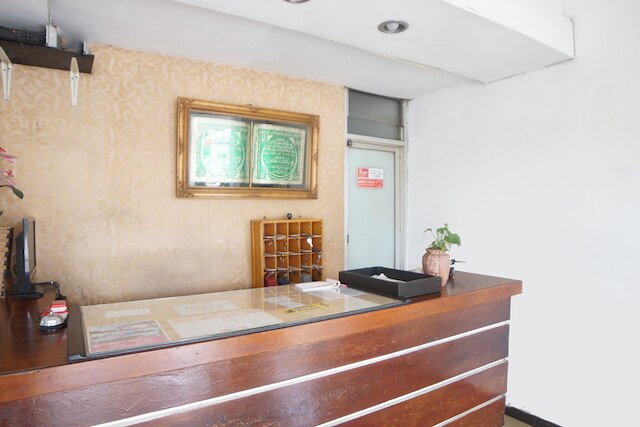 OYO 91878 チェリー レッド ホテル