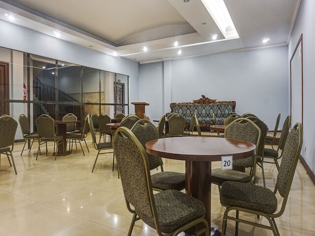 キャピタル O 91140 アヨディア ケボン ジェルク