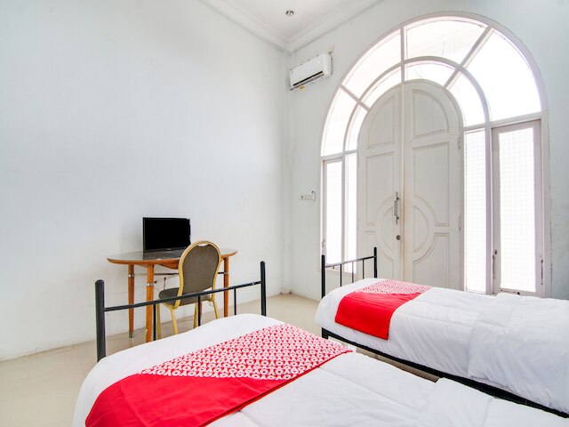 OYO 91514 ゲドゥン プティ イン シャリア