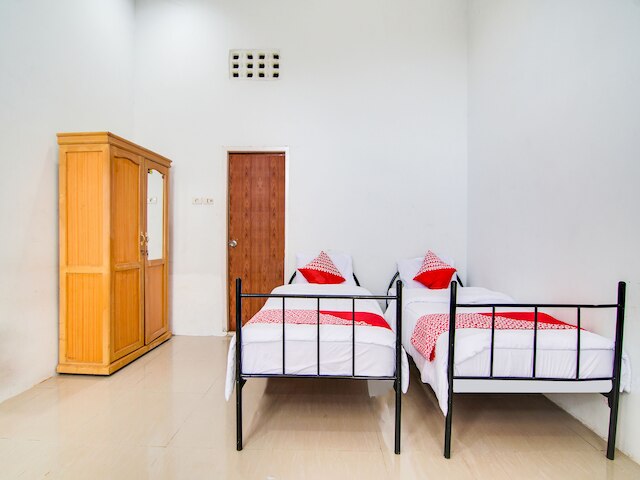 OYO 91514 ゲドゥン プティ イン シャリア