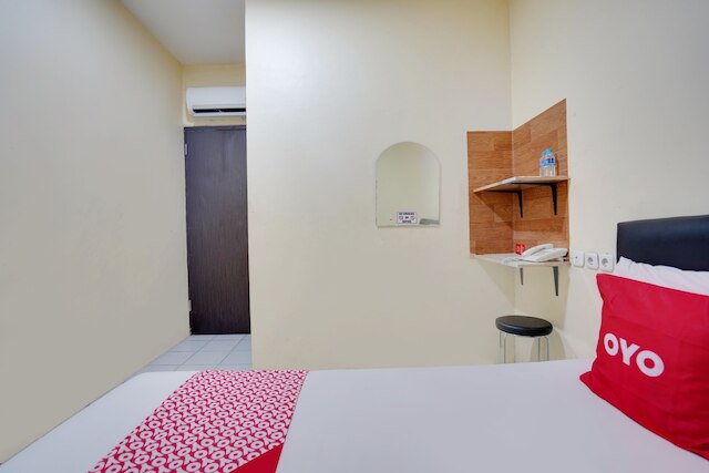 OYO  91035 デ リッツ  レジデンス