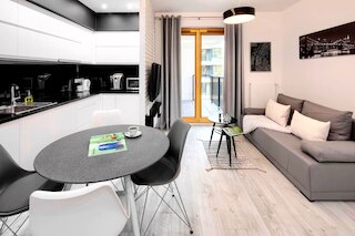 ネイティブアパートメンツルベルスカ10