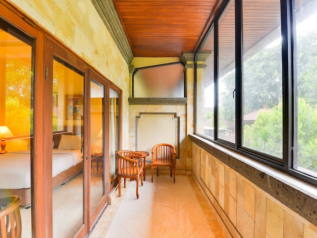 スーパー OYO タウンハウス オーク マキシ ホテル レギャン