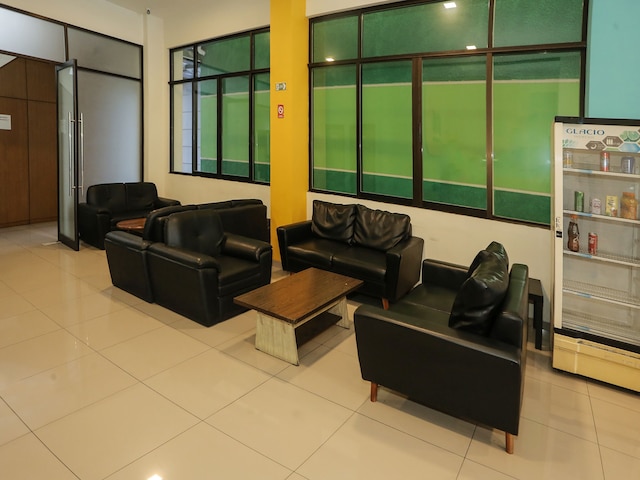 コレクション O 92130 ホテル フィドゥシア カジ