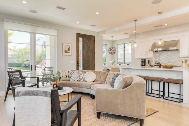 シー クラウン バイ アバントステイ  5ミンズ フロム ザ ビーチ ウW / マルチィプル テラシズ ! ペーミトィ LP13639