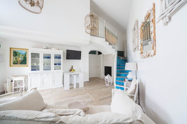 ヴィラ ヴィットリア イン マイオーリ