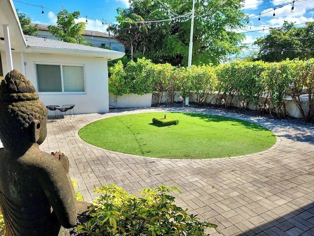 ビーチから15分の絶好のスタジオ