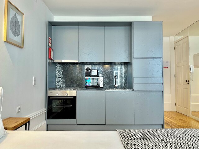 ユーロポ - ストーリーズ