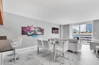 ザクラブ アット ブリケル湾豪華スイーツ