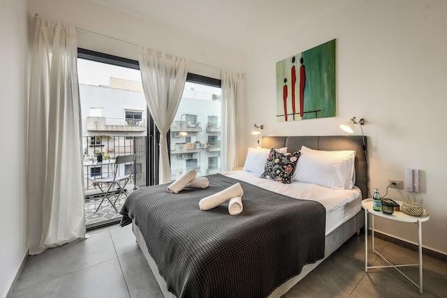 Stylish 2BR Apt with Balcony and View