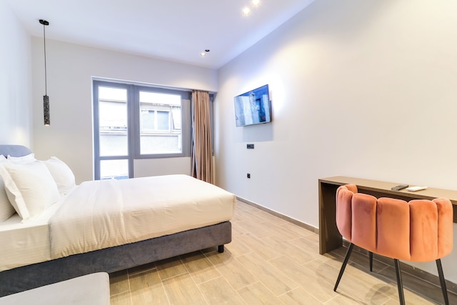 ABOV アクロポリス