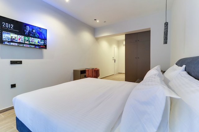 ABOV アクロポリス