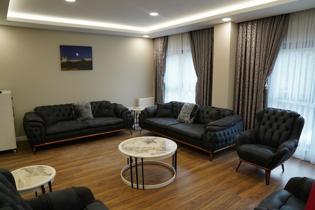 アカイムハトラーラエビ