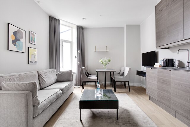 ヌマ オスロ トップ