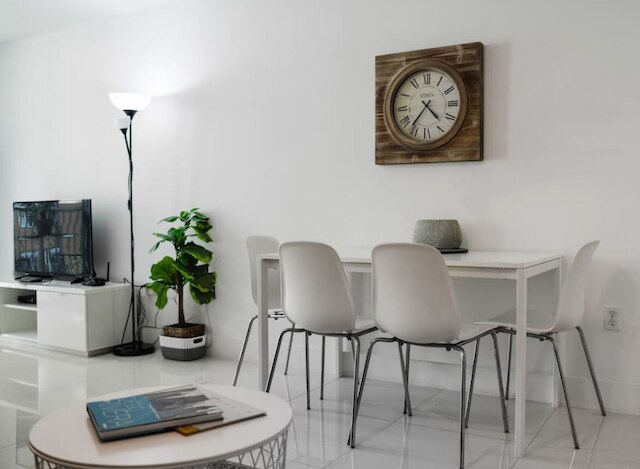 ファシネイティング・スタジオ アット ブリッケル