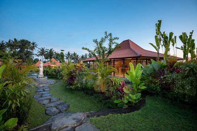 カンプンウマダワリゾートアンドスパ