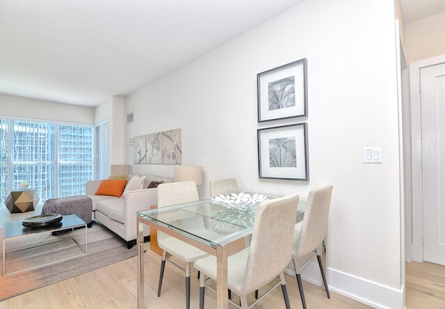 ブレムナー ブルバード - CN タワー - ユニオン ステーション