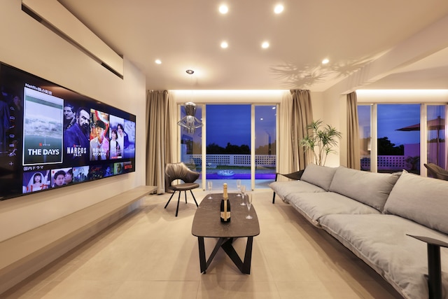 クリスタルヴィラベイサイド