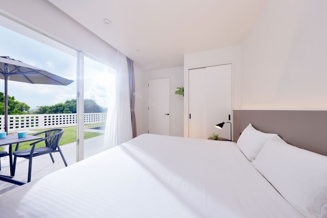 クリスタルヴィラベイサイド