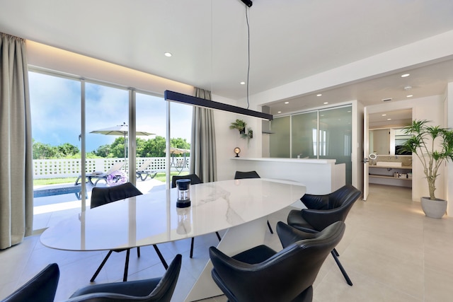 クリスタルヴィラベイサイド