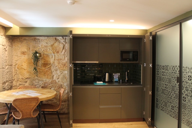 オカ リベイラ ド ポルト AT