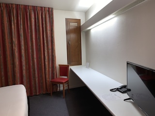 ホテル・アジェナ・リール・エアロポール・レスキン