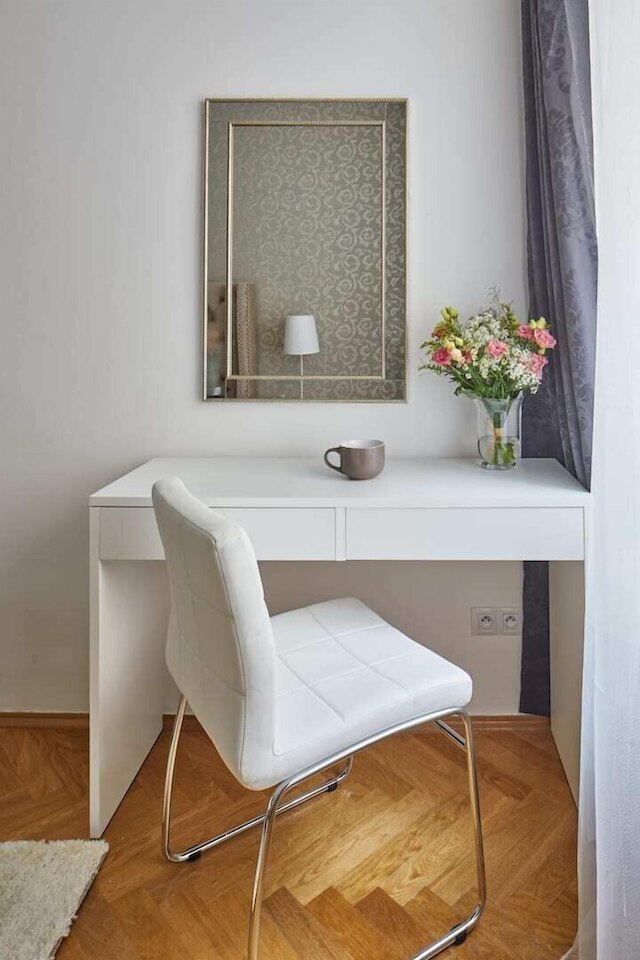 ヘレンホームステイフローラ