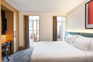 アーツ  ホテル ポルト タペストリー コレクション バイ ヒルトン