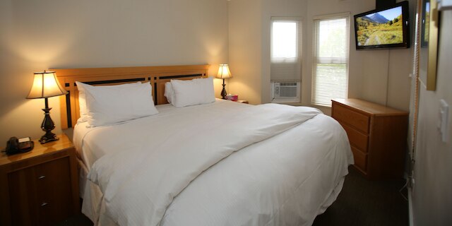 タイムズスクエアスイーツホテル