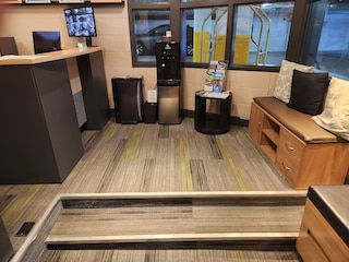 タイムズスクエアスイーツホテル