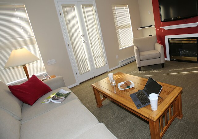 タイムズスクエアスイーツホテル