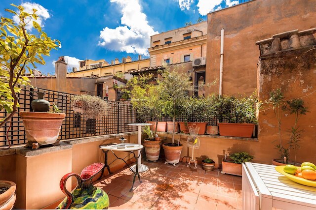 キアラ イン パンテオン アパートメント ウィズ テラス