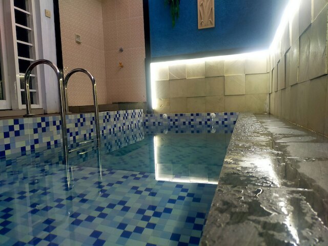 アズィマヴィラ