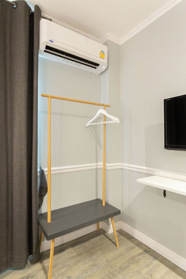 バーンスワンソー