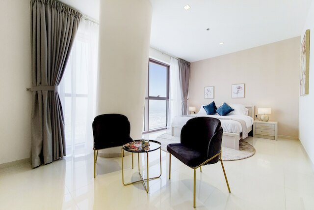 グリーンフューチャー - トレードセンターの豪華スタジオからの都心の眺望