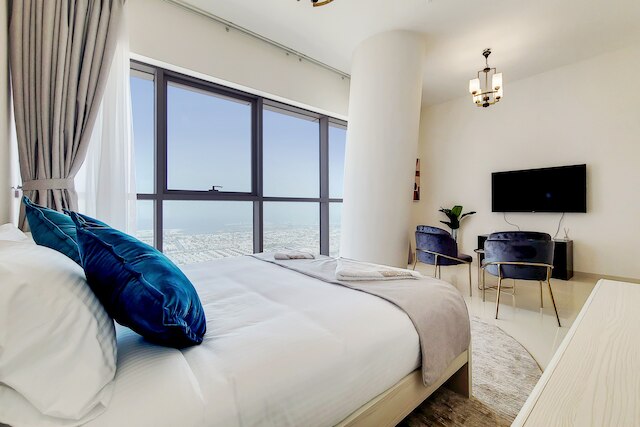 グリーンフューチャー - このスリークなスタジオからの素晴らしい都市景観