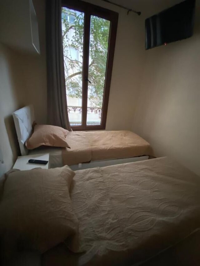 レントアパート - ラガレンヌコロンブ