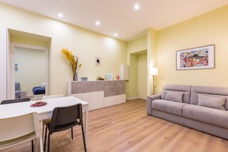 サン マルチェリーノ クール アンド セントラル バイ ナポリアパートメンツ