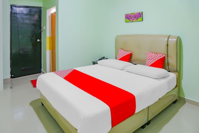 OYO  90269  ホテル  インドラサ  2