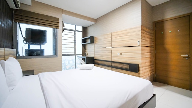 ホーミー アンド コージー リビング2 ベッドルーム アパートメント  アット アルヤドゥータ  レジデンス  スラバヤ